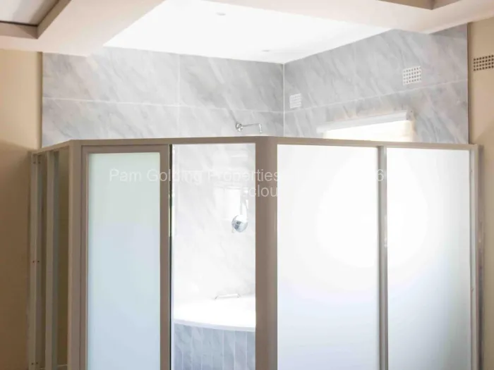 Townhouse/Cluster for Sale in Buena Vista, Bulawayo