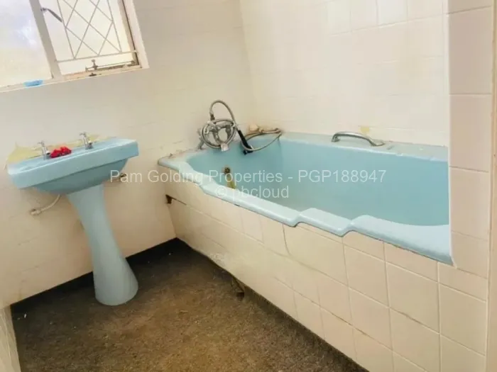 Industrial Property to Rent in Avondale, Harare