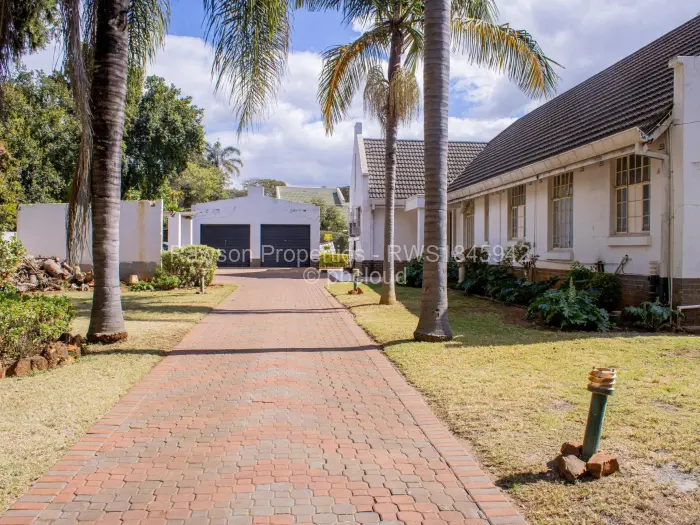 5 Bedroom House for Sale in Gunhill, Harare