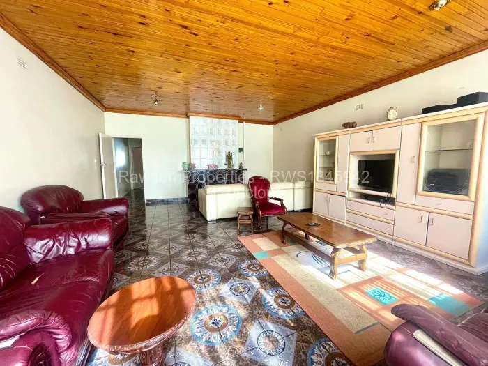 5 Bedroom House for Sale in Gunhill, Harare