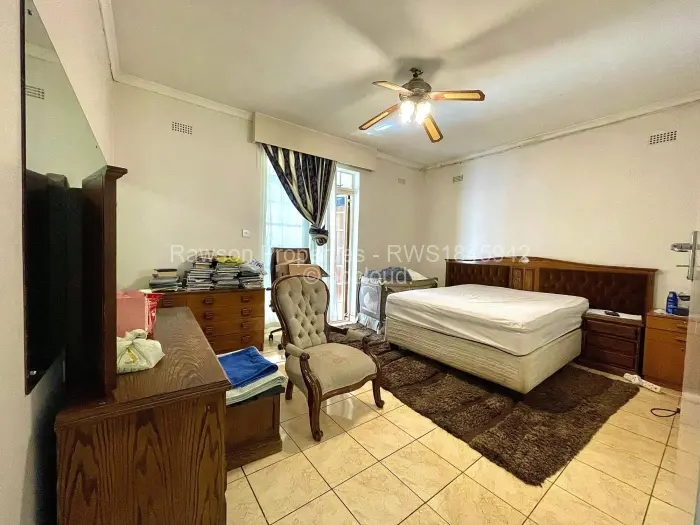 5 Bedroom House for Sale in Gunhill, Harare