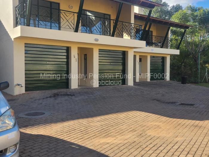 Townhouse/Cluster to Rent in Borrowdale Brooke, Harare