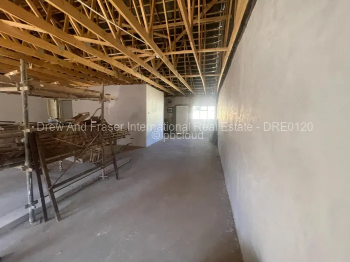 Townhouse/Cluster for Sale in Bluff Hill, Harare