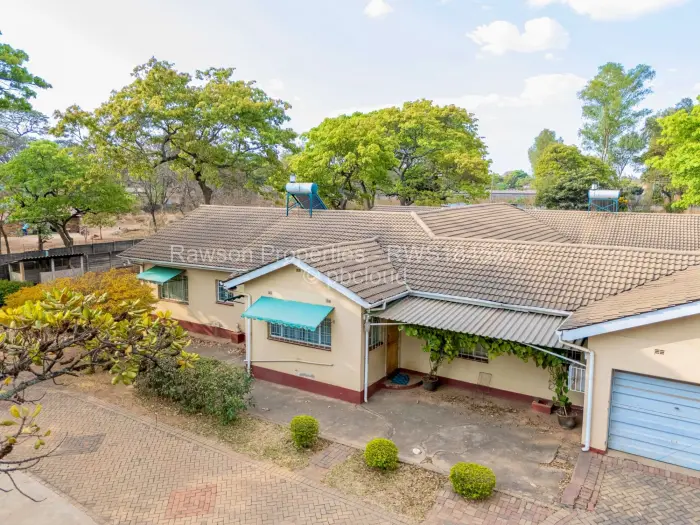 6 Bedroom House for Sale in Tynwald, Harare