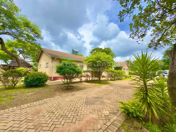 6 Bedroom House for Sale in Tynwald, Harare