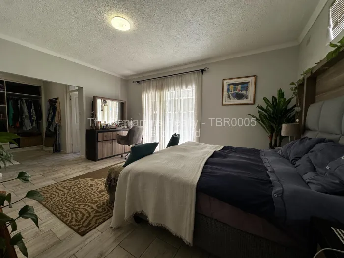 Townhouse/Complex/Cluster for Sale in Newlands, Harare