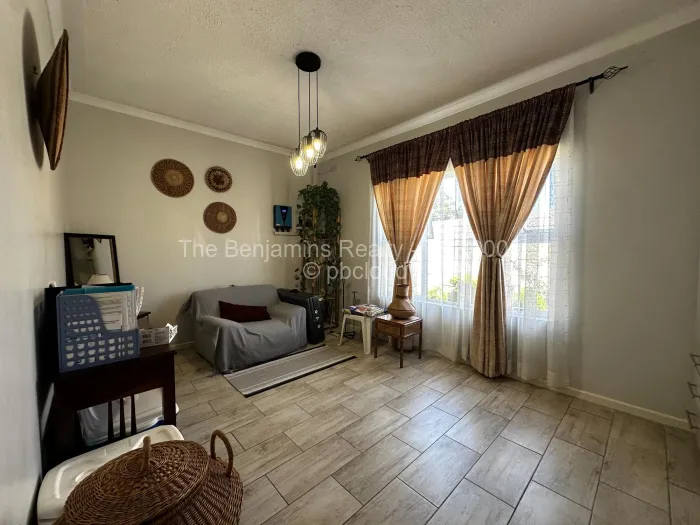 Townhouse/Complex/Cluster for Sale in Newlands, Harare