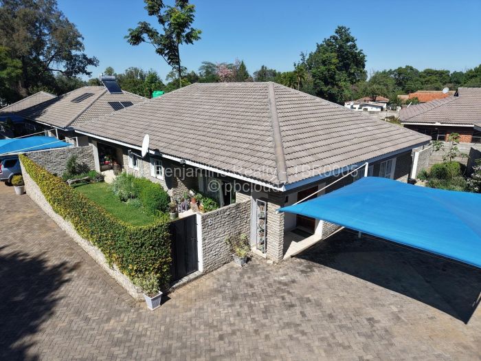 Townhouse/Cluster for Sale in Newlands, Harare