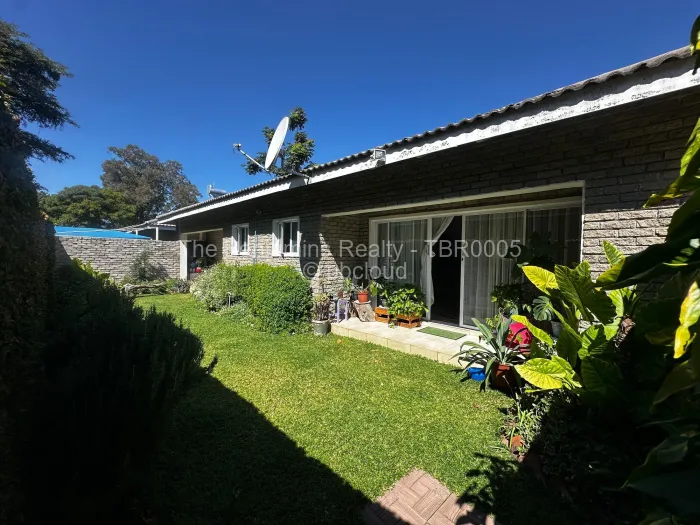 Townhouse/Complex/Cluster for Sale in Newlands, Harare