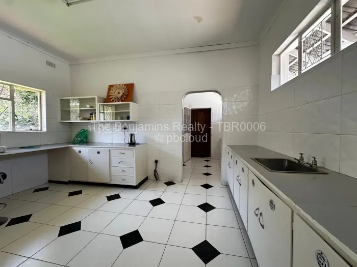 Warehouse/Industrial for Sale in Highlands, Harare