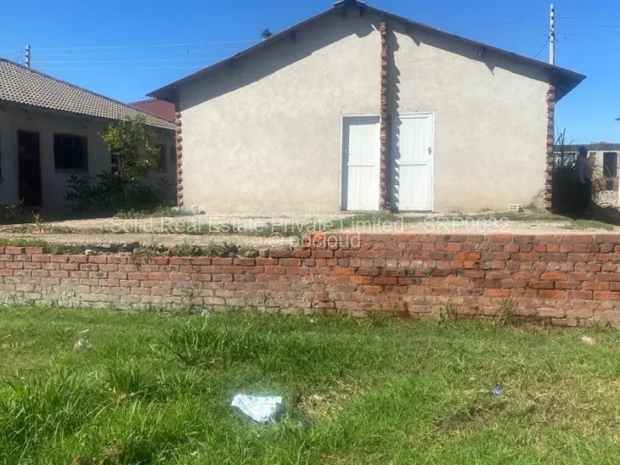 2 Bedroom House for Sale in Glenville, Bulawayo