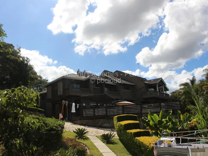 6 Bedroom House to Rent in Glen Lorne