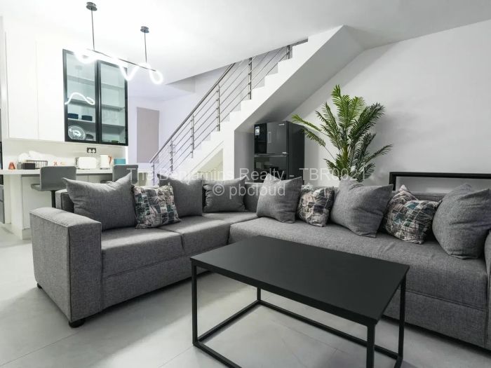 Townhouse/Cluster to Rent in Borrowdale West, Harare