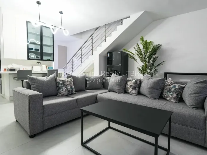 Townhouse/Complex/Cluster to Rent in Borrowdale West