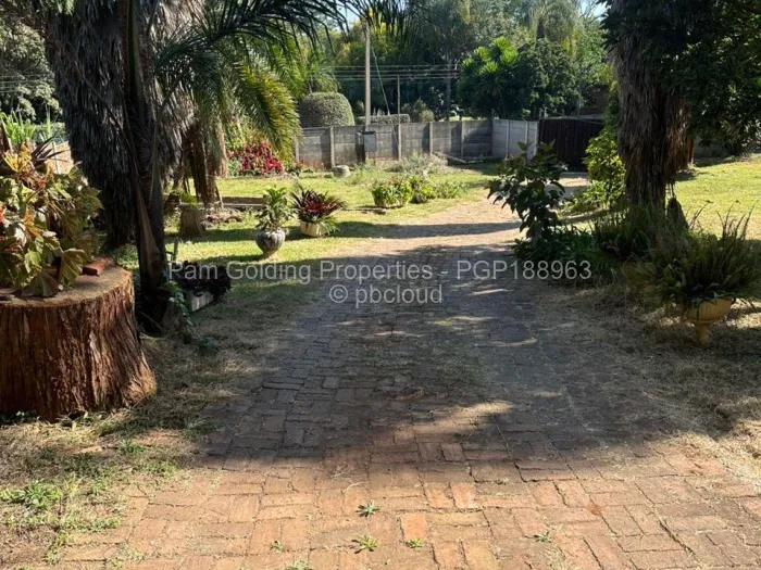 4 Bedroom House to Rent in Highlands