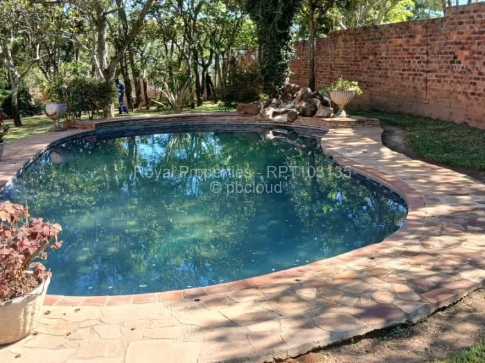 5 Bedroom House to Rent in Glen Lorne