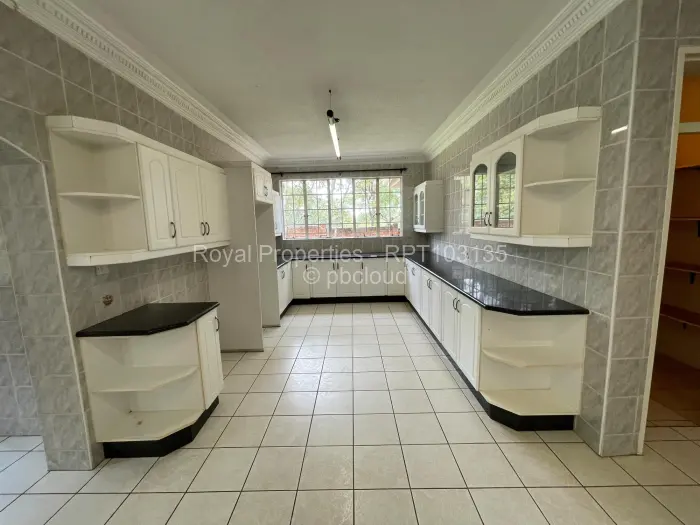 5 Bedroom House for Sale in Glen Lorne, Harare