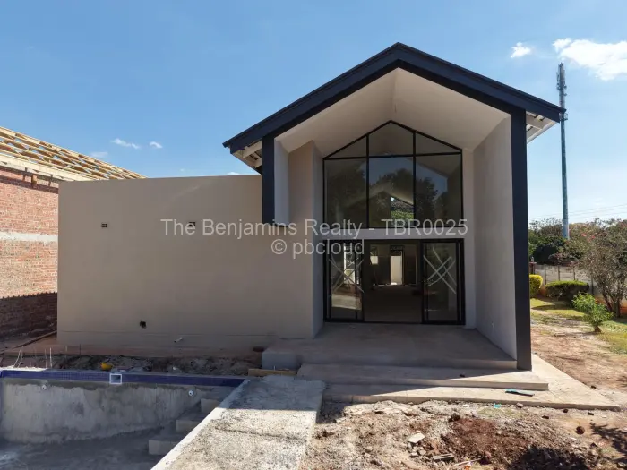 Townhouse/Cluster for Sale in Mount Pleasant, Harare