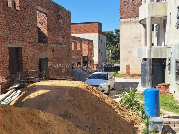 Townhouse/Complex/Cluster for Sale in Glen Lorne, Harare