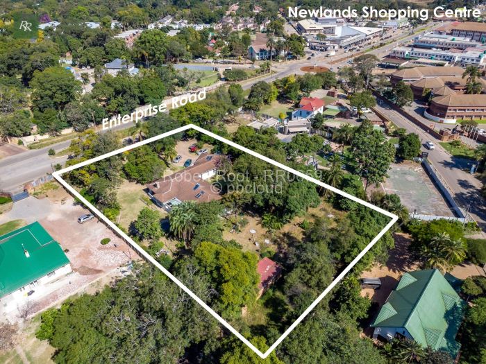 6 Bedroom House for Sale in Newlands, Harare