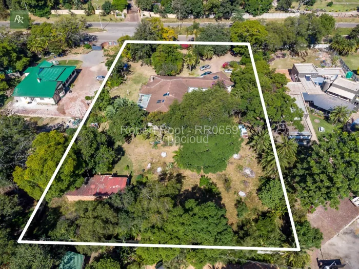 6 Bedroom House for Sale in Newlands, Harare