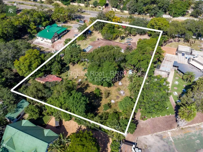 6 Bedroom House for Sale in Newlands, Harare