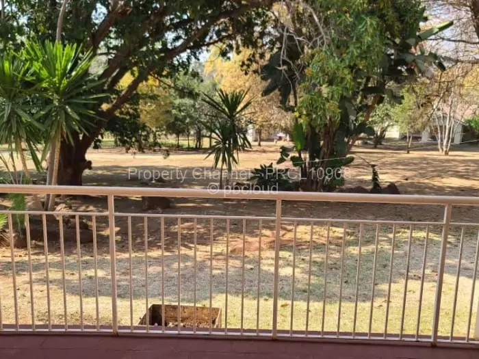 Townhouse/Cluster to Rent in Highlands, Harare