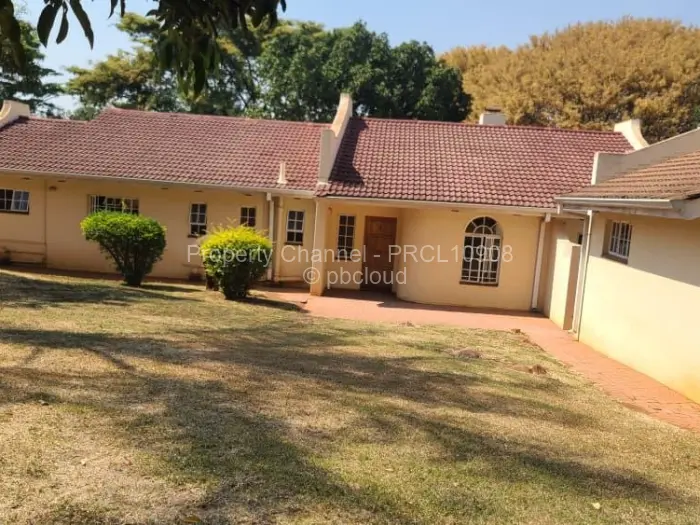 Townhouse/Cluster to Rent in Highlands, Harare