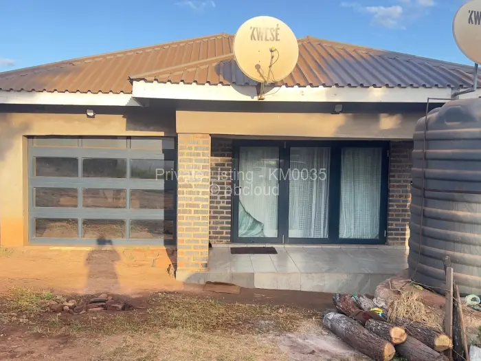4 Bedroom House for Sale in Kambuzuma, Harare
