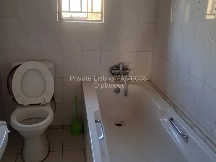 4 Bedroom House for Sale in Kambuzuma, Harare