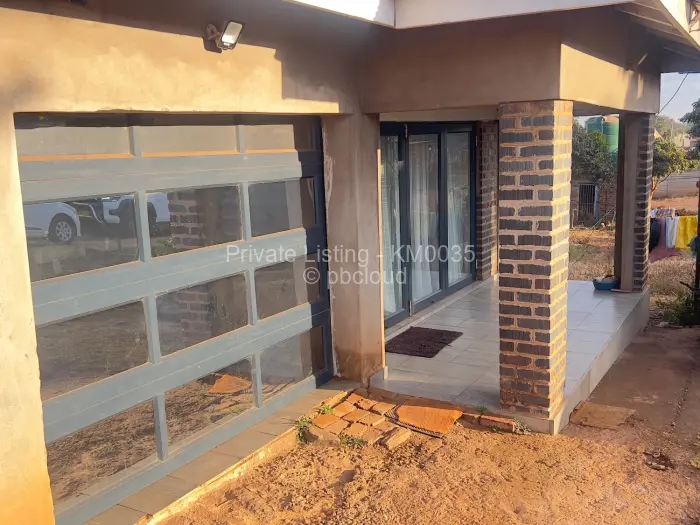 4 Bedroom House for Sale in Kambuzuma, Harare