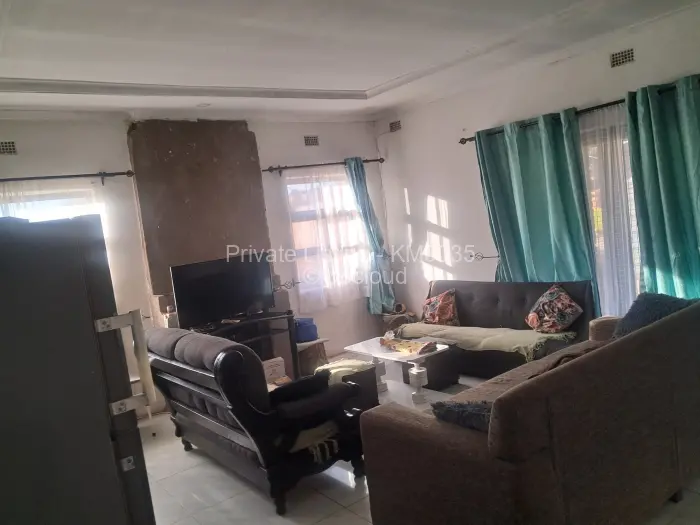 4 Bedroom House for Sale in Kambuzuma, Harare