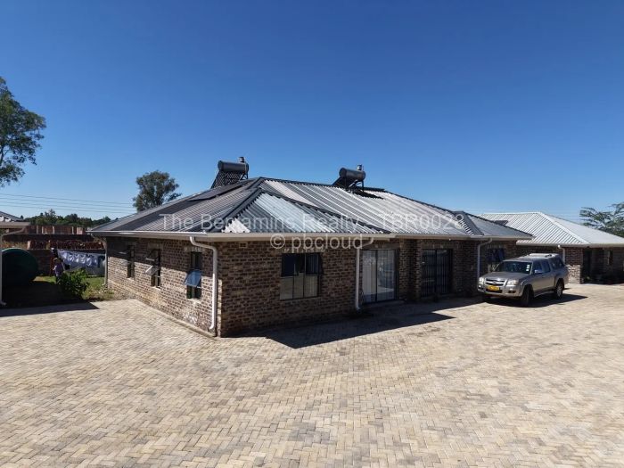 Townhouse/Cluster for Sale in Marlborough, Harare