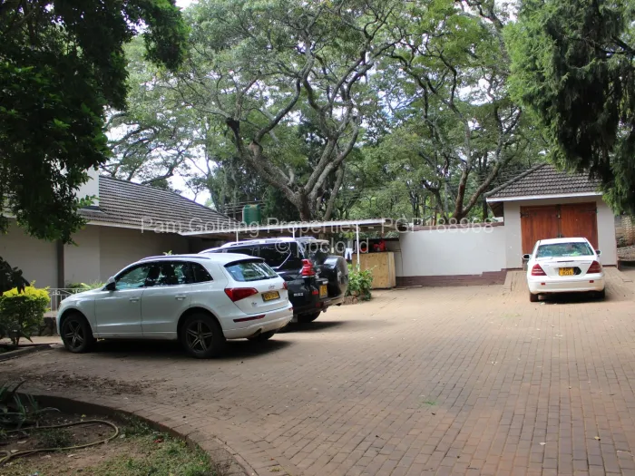 3 Bedroom House to Rent in Chisipite