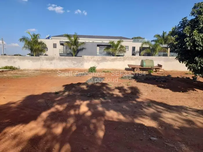 Stand for Sale in Pomona, Harare