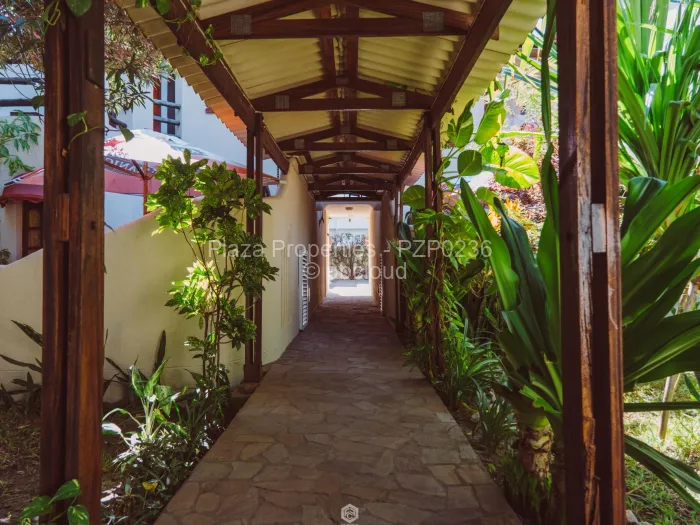 Warehouse/Industrial for Sale in Macuti, Macuti