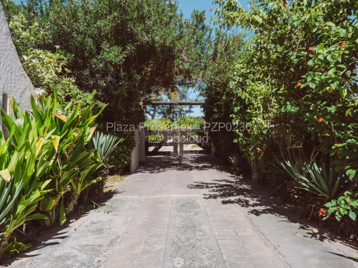 Warehouse/Industrial for Sale in Macuti, Macuti