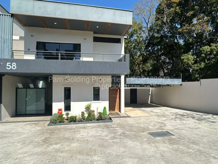Townhouse/Complex/Cluster to Rent in Avondale