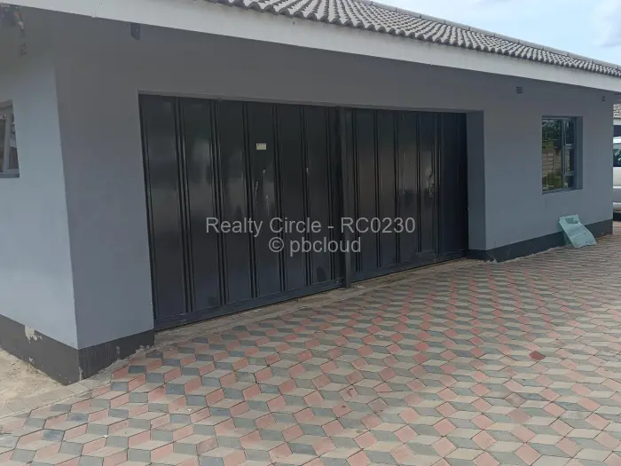 5 Bedroom House for Sale in Hatfield, Harare
