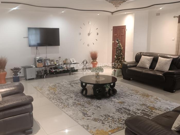 5 Bedroom House for Sale in Hatfield, Harare