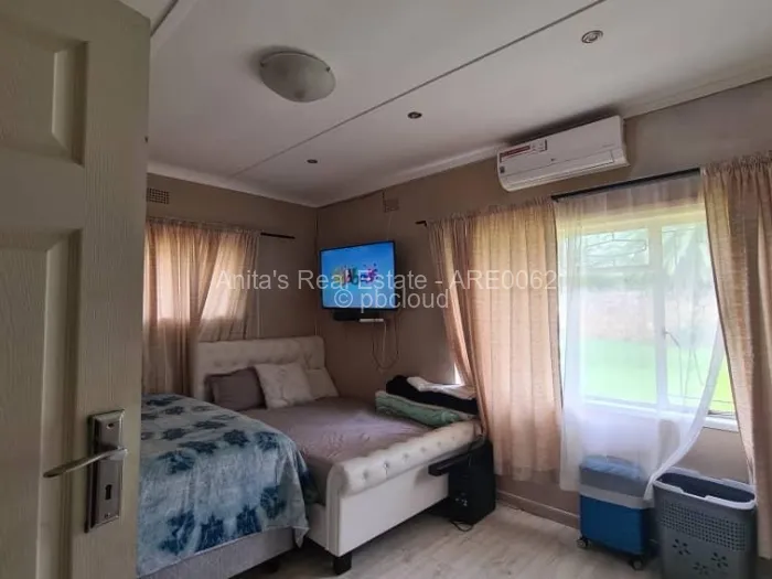 4 Bedroom House for Sale in Burnside, Bulawayo