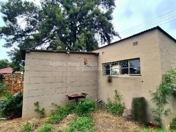 4 Bedroom House for Sale in Burnside, Bulawayo
