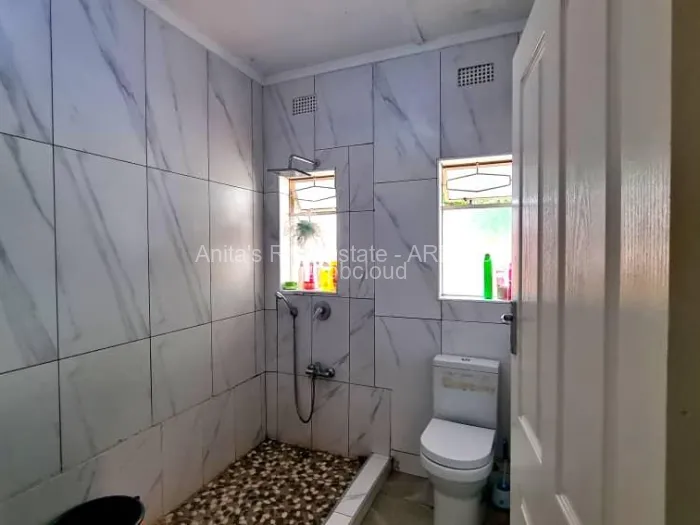 4 Bedroom House for Sale in Burnside, Bulawayo