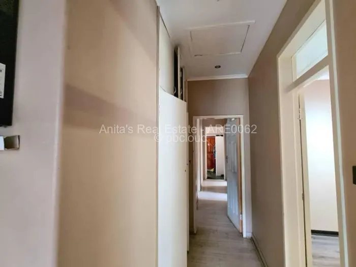 4 Bedroom House for Sale in Burnside, Bulawayo