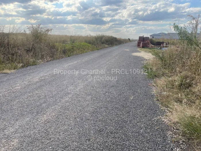 Stand for Sale in Haydon Park, Mazowe