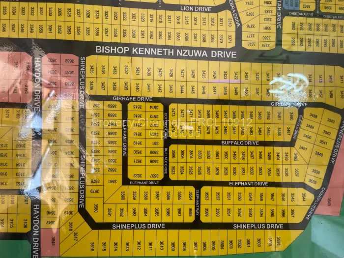 Stand for Sale in Haydon Park, Mazowe