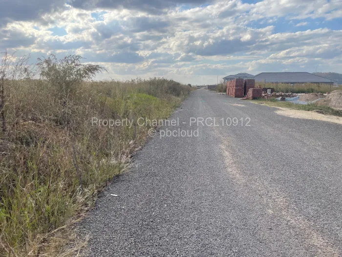 Stand for Sale in Haydon Park, Mazowe