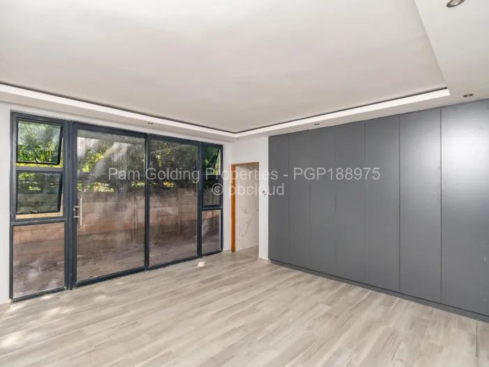 Townhouse/Complex/Cluster for Sale in Highlands, Harare