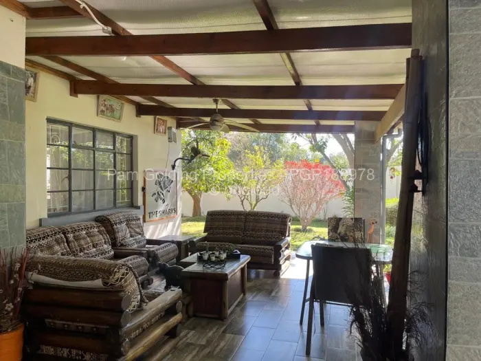 3 Bedroom House for Sale in Hillcrest, Bulawayo