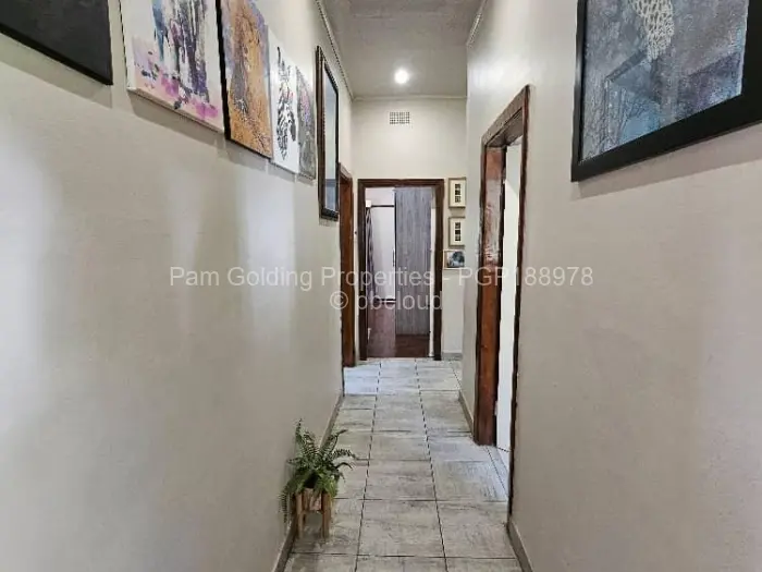 3 Bedroom House for Sale in Hillcrest, Bulawayo